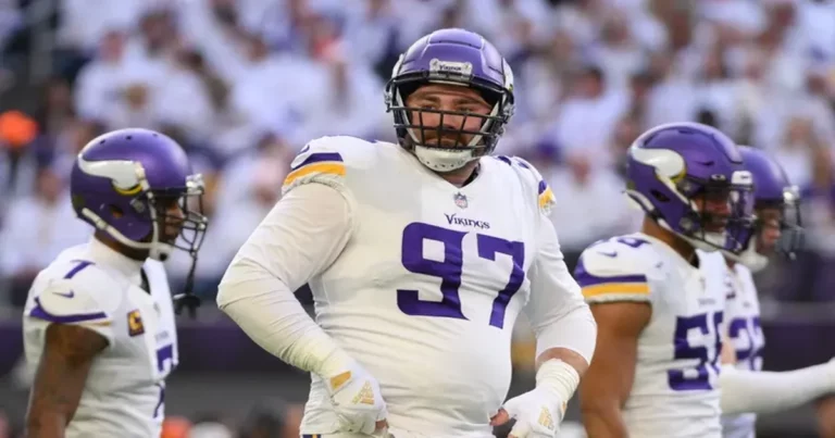 Jets acquire Harrison Phillips in trade with Vikings